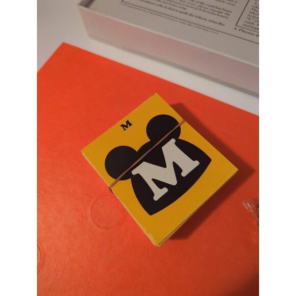 Walt Disney's Mickey mouse game by Parker Brothers - Picture 7 of 9